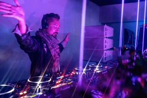 Sunset Sessions: Featuring Stevage + Ali Kat 